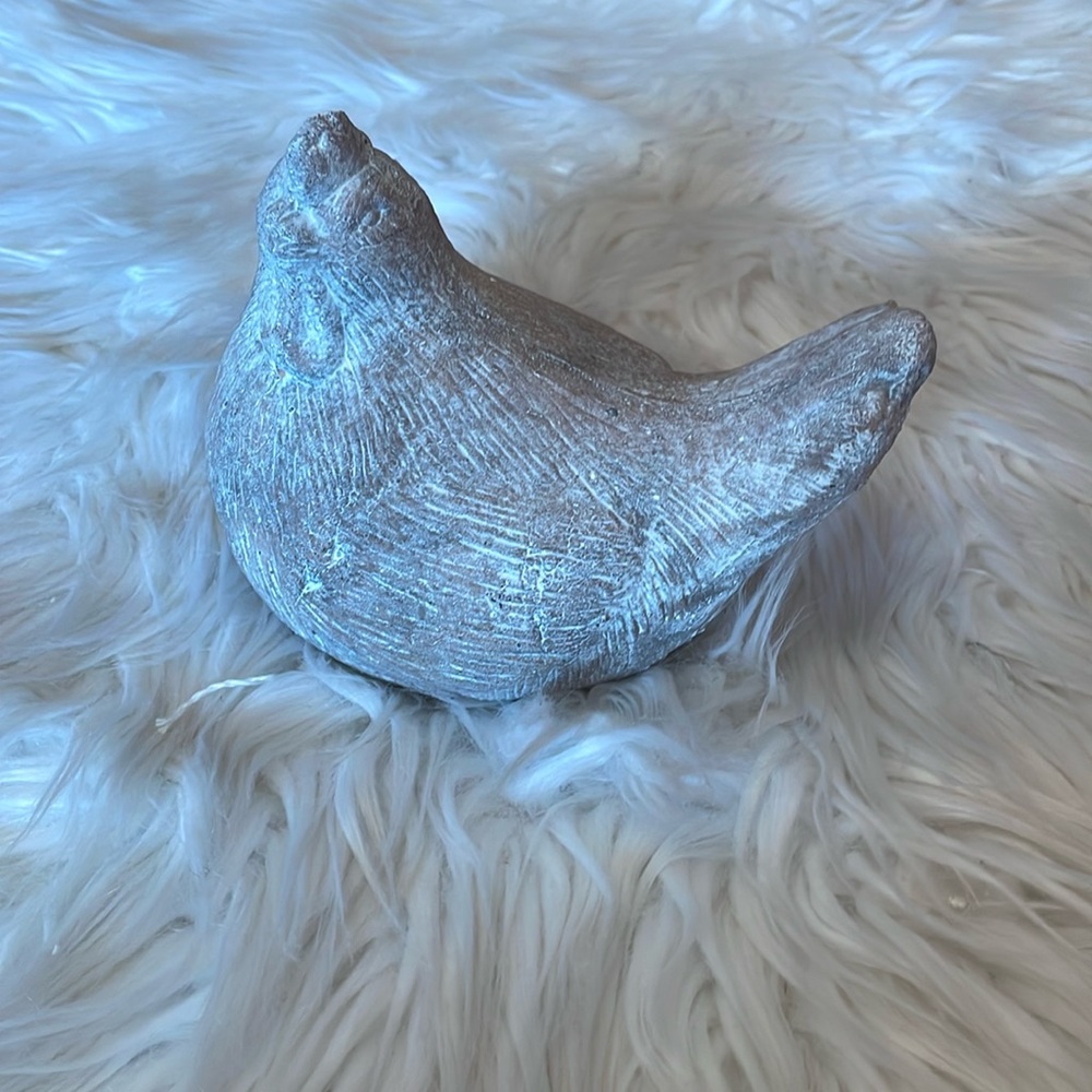 Hen TableTop Decor